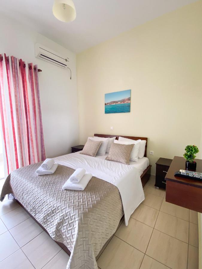 Acta'S Rooms Himarë Exteriér fotografie