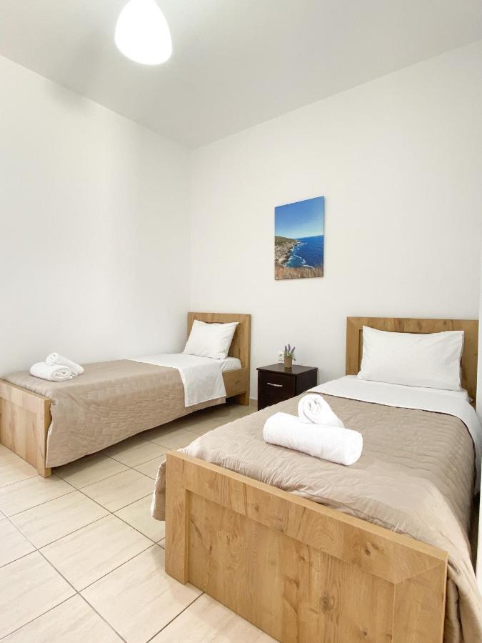 Acta'S Rooms Himarë Exteriér fotografie