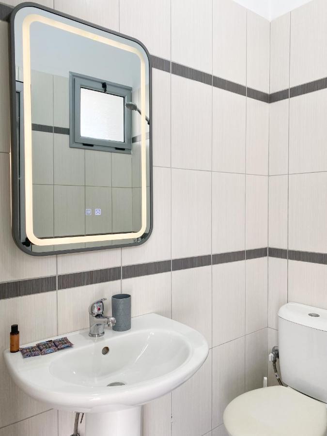 Acta'S Rooms Himarë Exteriér fotografie