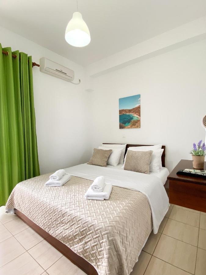 Acta'S Rooms Himarë Exteriér fotografie