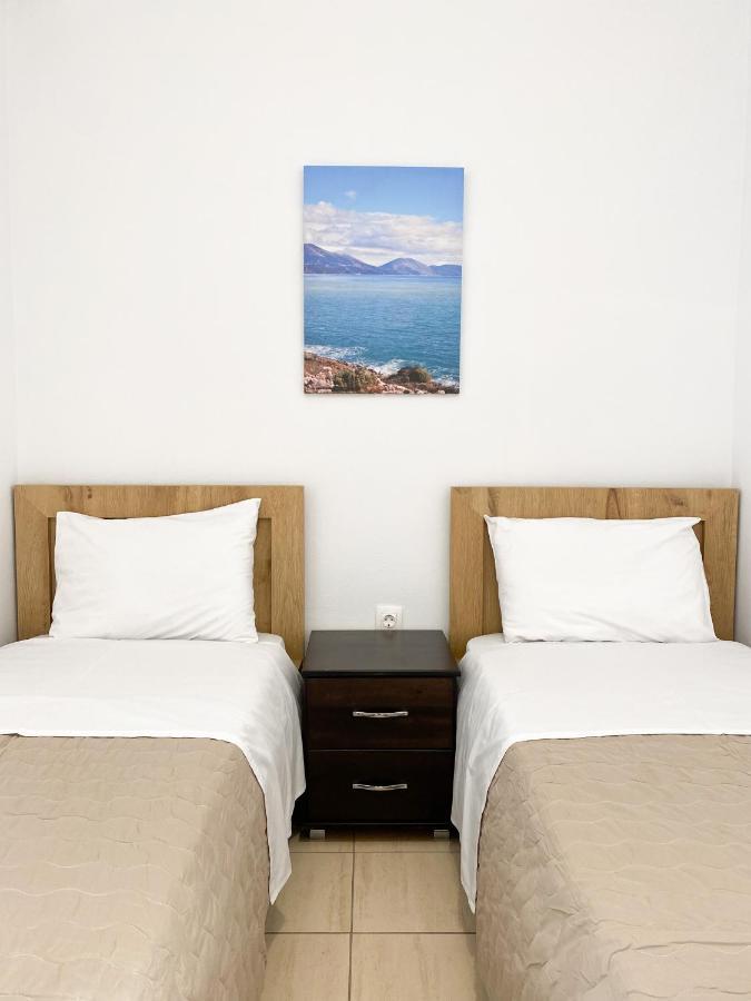 Acta'S Rooms Himarë Exteriér fotografie